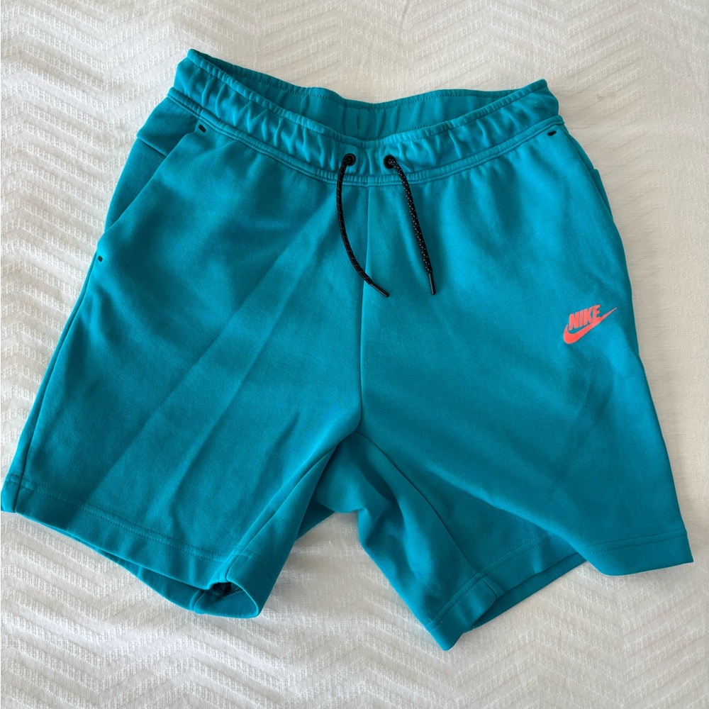 Nike men’s shorts